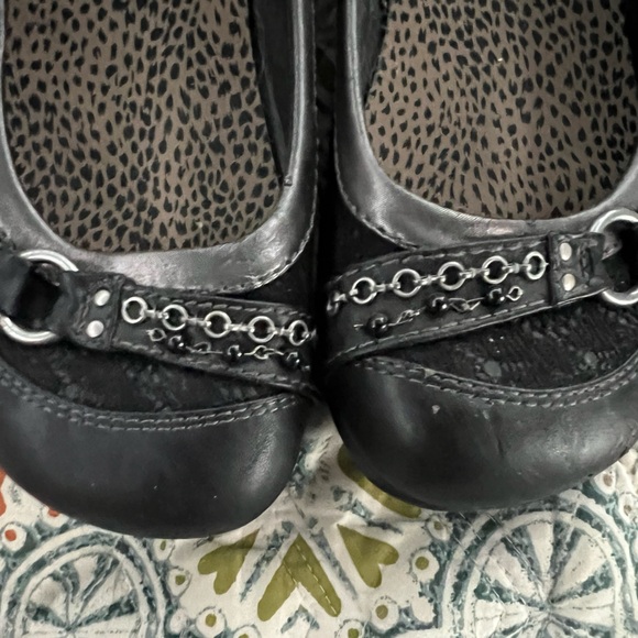 BKE Sole Black & Gray Lace Flats Size 10 - Picture 3 of 5